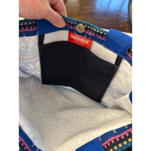 Disney Scandinavian Print Christmas Reindeer Tote NWT - Picture 3 of 3